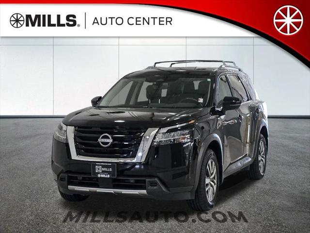 2023 Nissan Pathfinder SL 4WD for sale in Willmar, MN