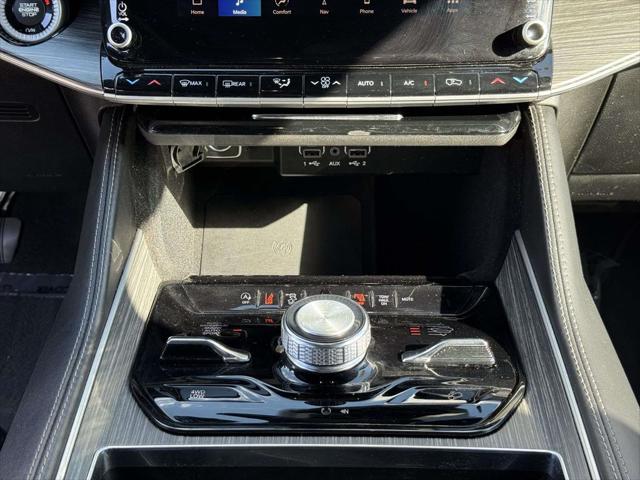 2023 Jeep Wagoneer Series III 4x4