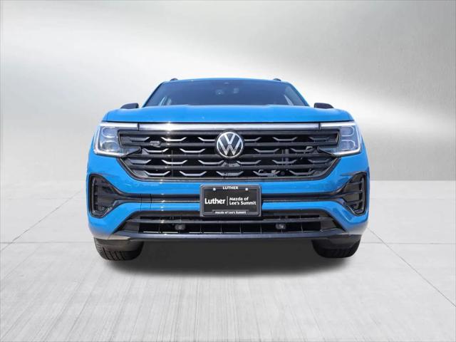 2025 Volkswagen Atlas Cross Sport 2.0T SEL R-Line Black