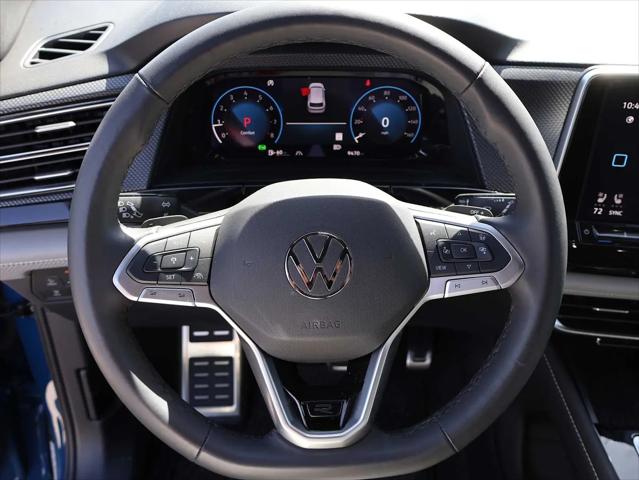 2025 Volkswagen Atlas Cross Sport 2.0T SEL R-Line Black
