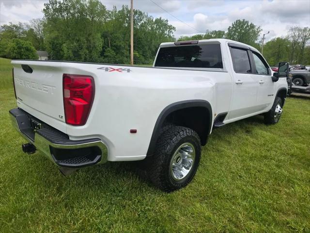 2022 Chevrolet Silverado 3500HD 4WD Crew Cab Long Bed LT