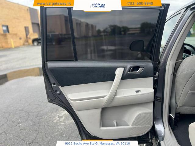 2012 Toyota Highlander Base