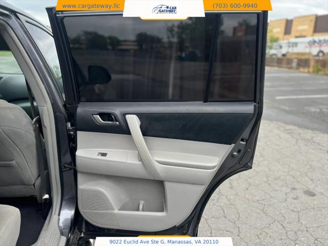 2012 Toyota Highlander Base