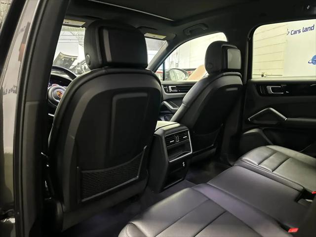 2022 Porsche Cayenne Cayenne