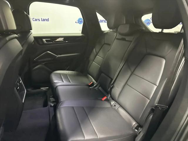 2022 Porsche Cayenne Cayenne