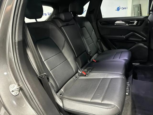 2022 Porsche Cayenne Cayenne