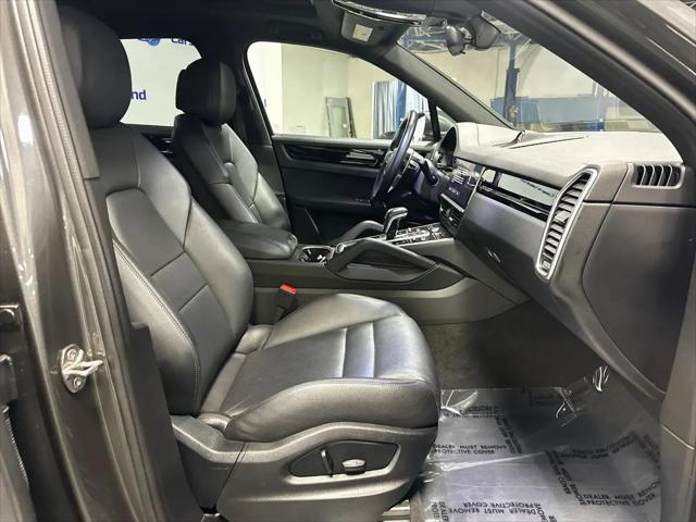 2022 Porsche Cayenne Cayenne