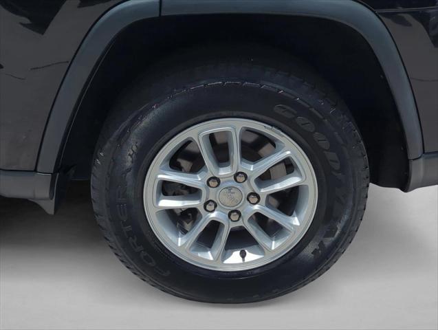 2019 Jeep Grand Cherokee Laredo 4x2
