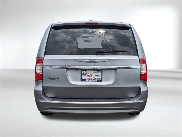 2014 Chrysler Town & Country Touring
