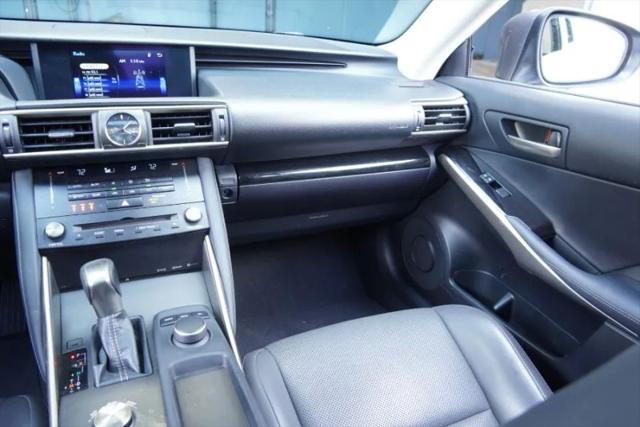 2018 Lexus IS 300 300