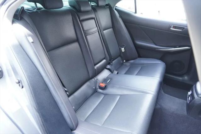 2018 Lexus IS 300 300