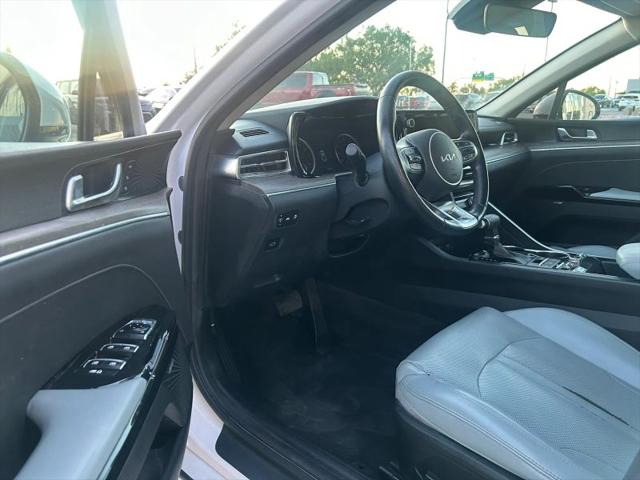 2022 Kia K5 EX