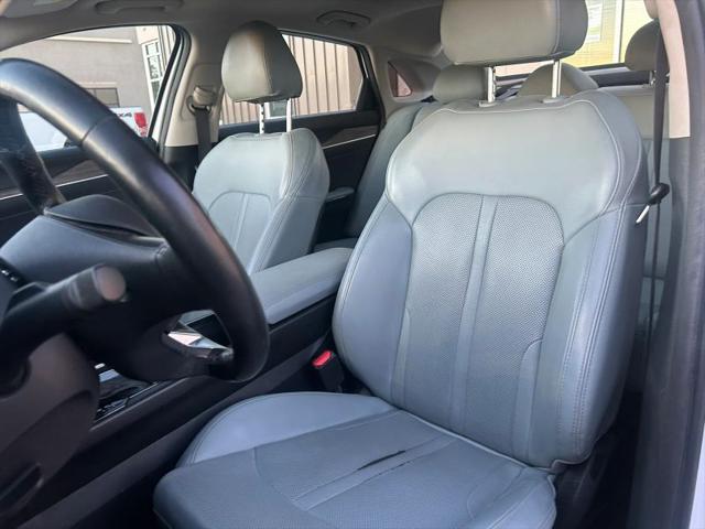 2022 Kia K5 EX