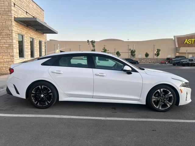 2022 Kia K5 EX