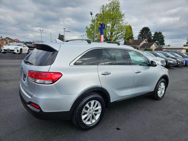 2017 Kia Sorento 2.4L LX