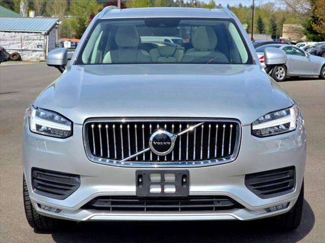 2021 Volvo XC90 T6 Momentum 7 Passenger