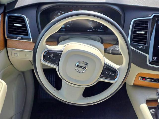 2021 Volvo XC90 T6 Momentum 7 Passenger