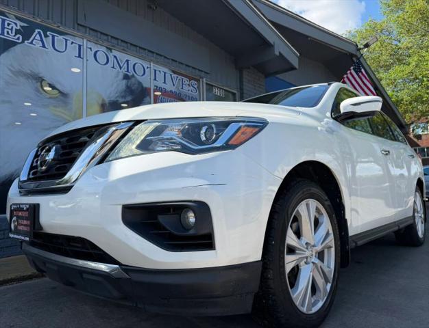 2019 Nissan Pathfinder SL