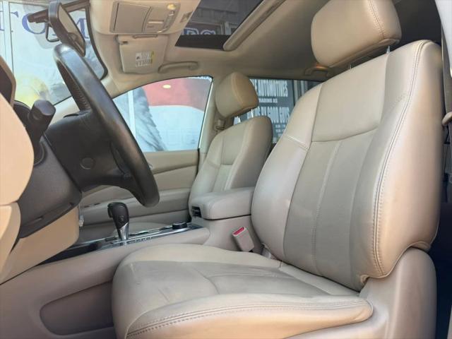 2019 Nissan Pathfinder SL