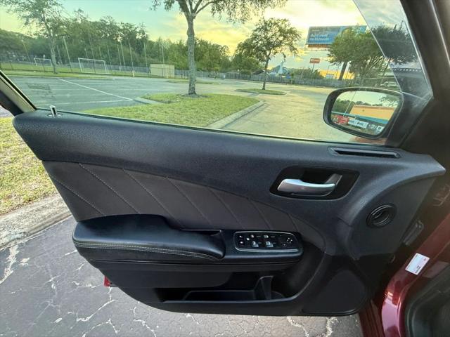 2020 Dodge Charger SXT RWD