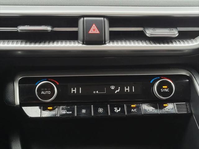 2022 Kia K5 LXS