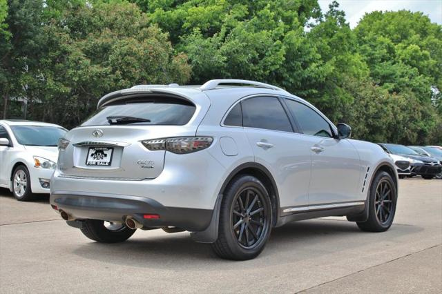 2017 INFINITI QX70 3.7