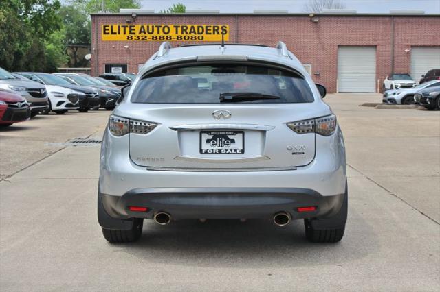 2017 INFINITI QX70 3.7