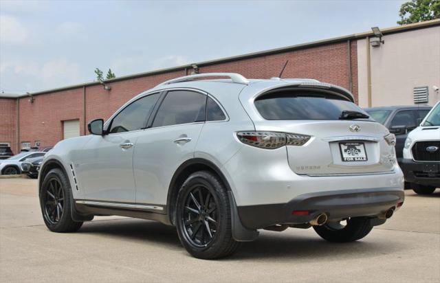 2017 INFINITI QX70 3.7