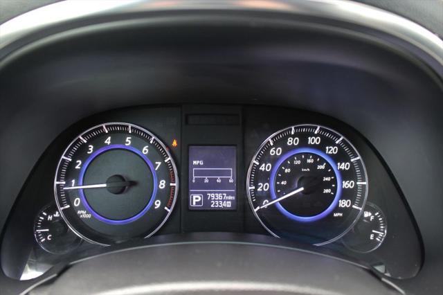 2017 INFINITI QX70 3.7