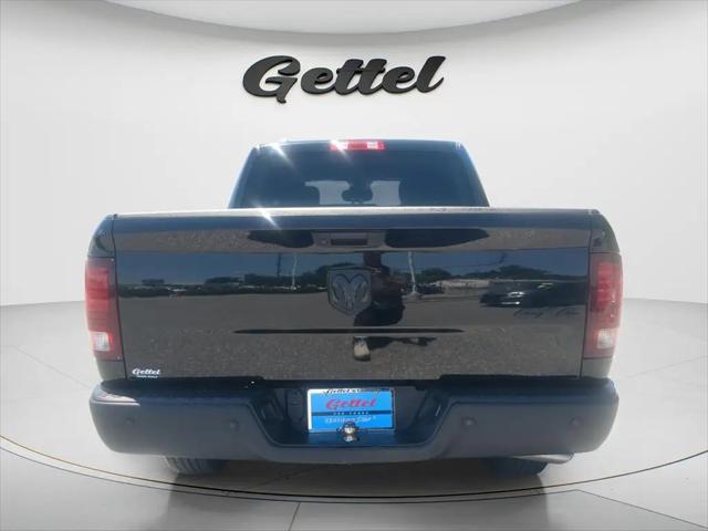 2024 Ram 1500 Classic Warlock Crew Cab 4x4 5'7" Box