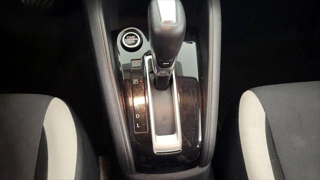 2021 Nissan Versa SV Xtronic CVT