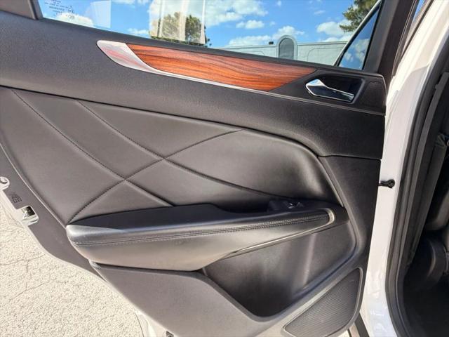 2015 Lincoln MKC Base