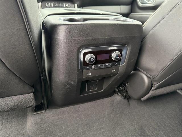 2022 GMC Yukon 2WD SLT