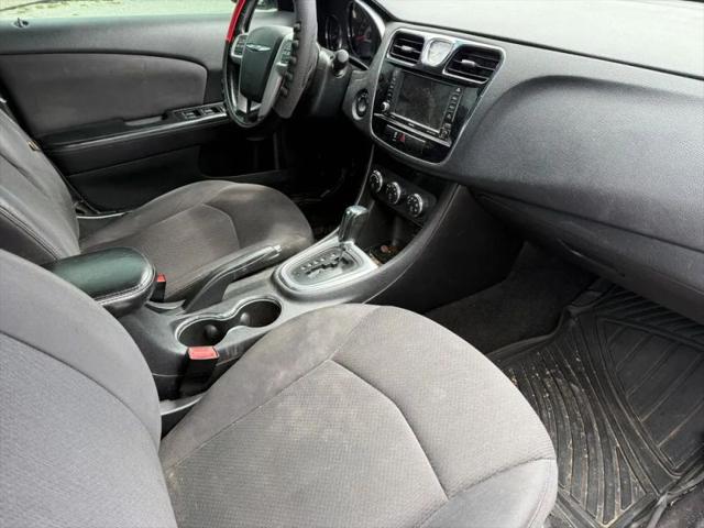 2013 Chrysler 200 Touring