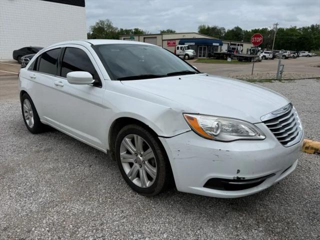 2013 Chrysler 200 Touring