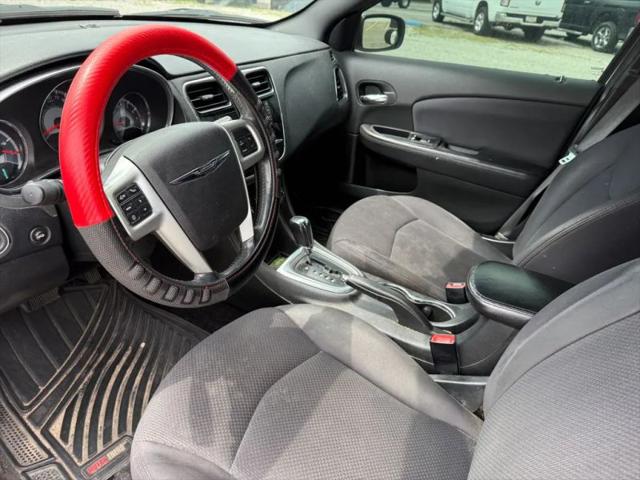 2013 Chrysler 200 Touring