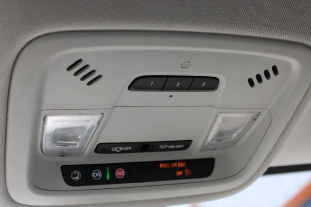 2020 Chevrolet Traverse AWD LT Cloth