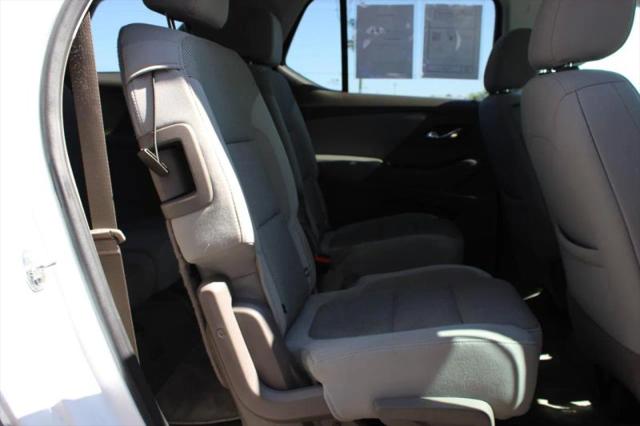 2020 Chevrolet Traverse AWD LT Cloth
