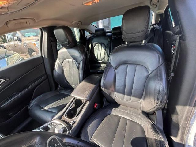 2015 Chrysler 200 C