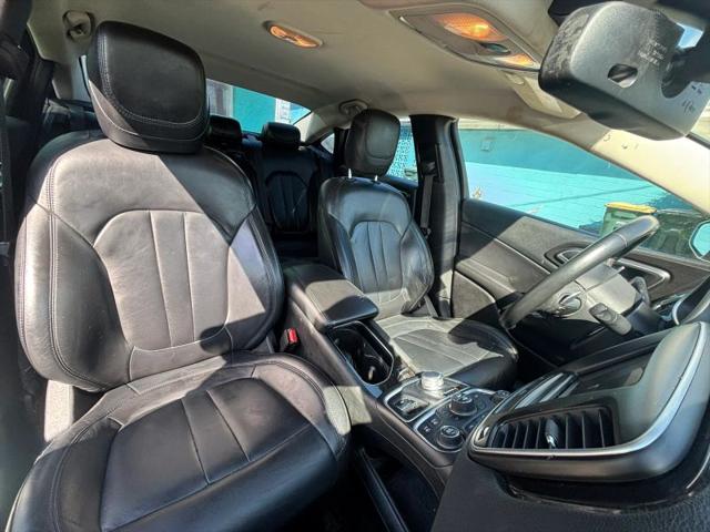 2015 Chrysler 200 C