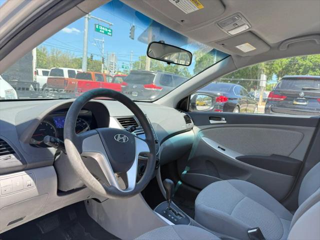 2012 Hyundai Accent GLS