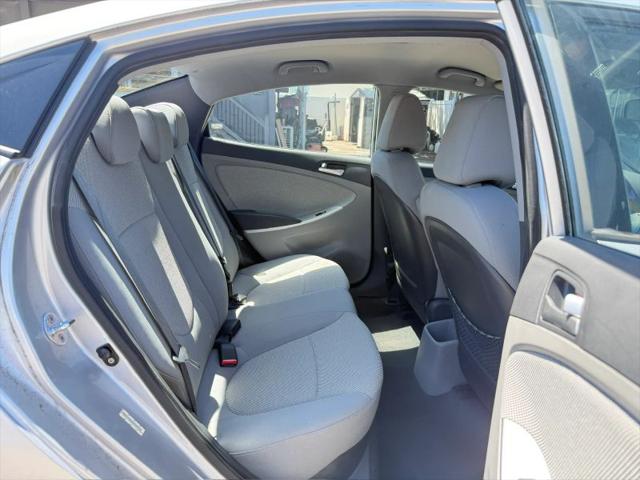 2012 Hyundai Accent GLS
