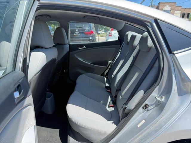 2012 Hyundai Accent GLS