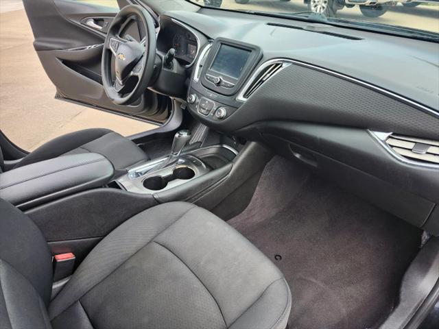 2017 Chevrolet Malibu 1LT