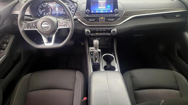 2024 Nissan Altima SV FWD