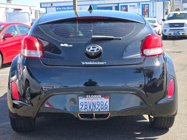 2013 Hyundai Veloster Base w/Gray