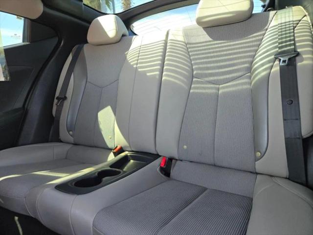 2013 Hyundai Veloster Base w/Gray