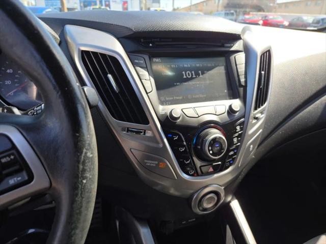 2013 Hyundai Veloster Base w/Gray