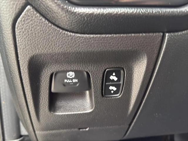 2020 Ram 1500 Big Horn Crew Cab 4x4 57 Box