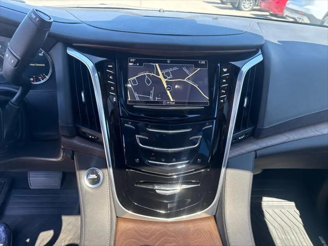 2020 Cadillac Escalade 4WD Luxury